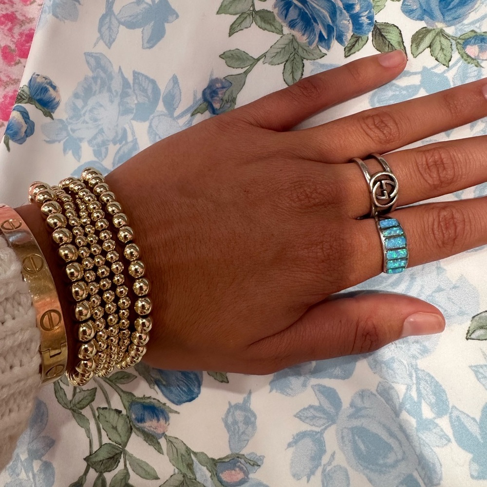 Silver Gucci ring